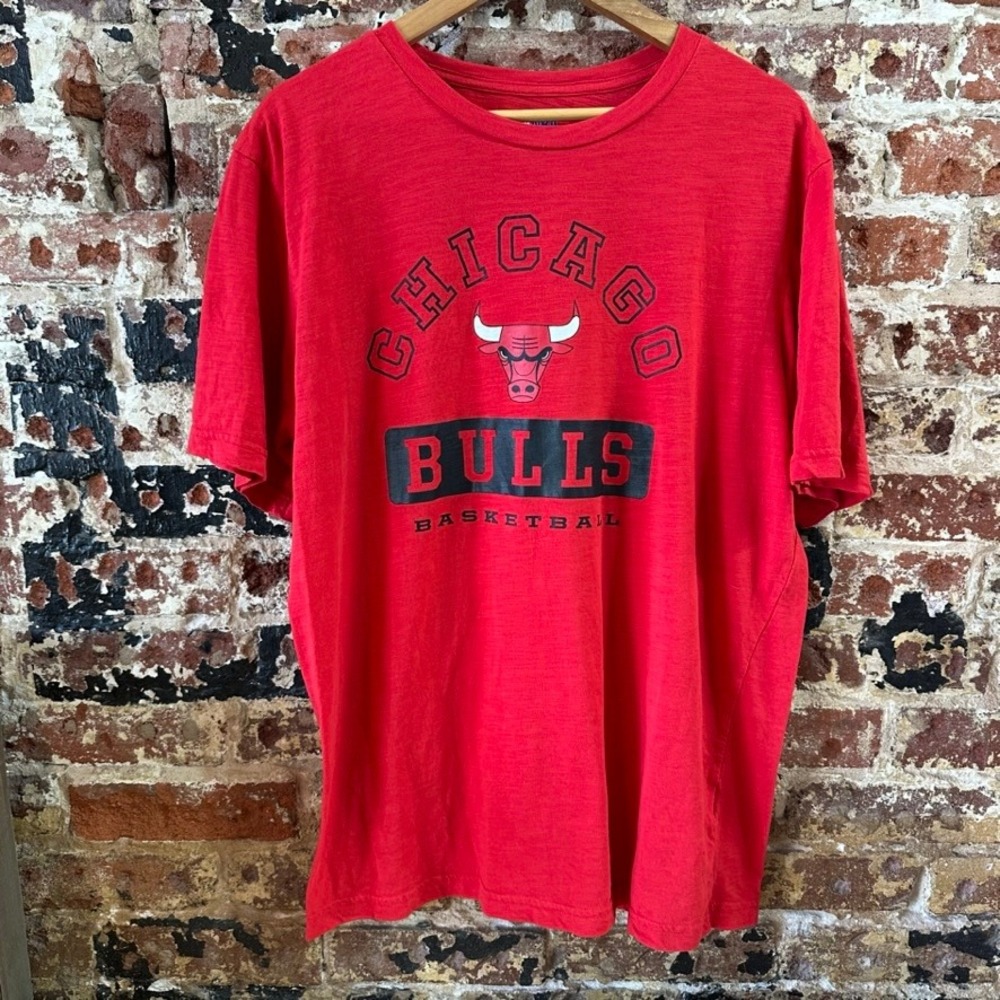 NBA Chicago Bulls Basketball T-Shirt Red Short Sleeve Mens XL